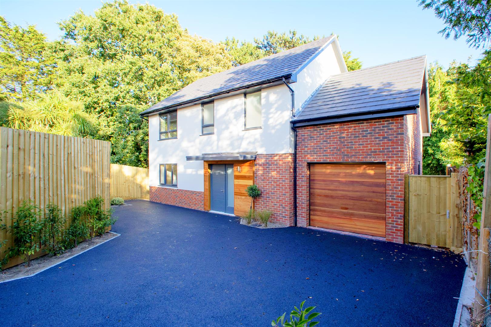 4 Bedroom House Gorse Hill Road, Oakdale, Poole